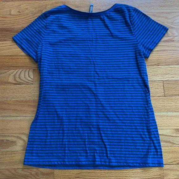 Charlotte Russe. Blue and Dark Gray Striped Top. Size Medium. - Picture 5 of 5